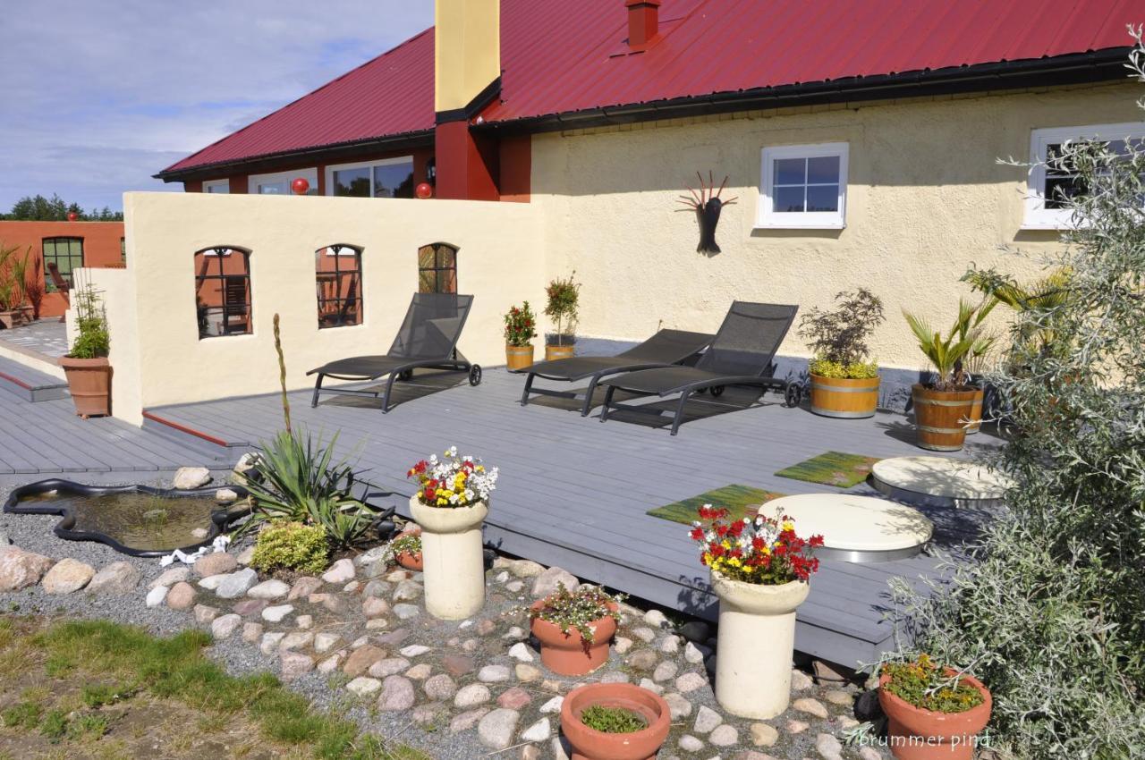 Hylteberga Gård Bed&Breakfast Skurup Exterior foto