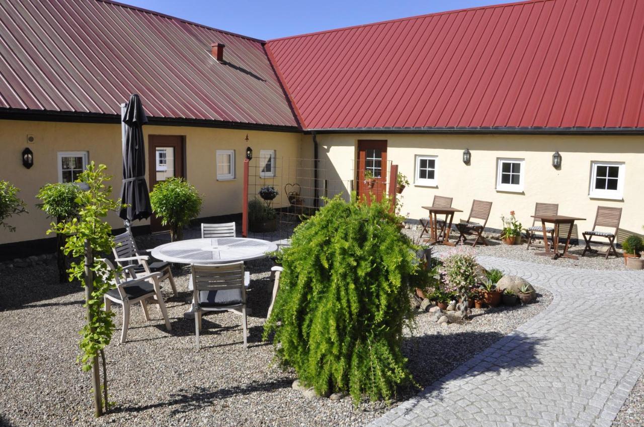 Hylteberga Gård Bed&Breakfast Skurup Exterior foto